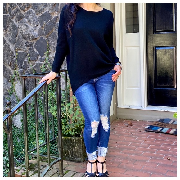 ✨PARIS✨ 
Black High/Low loose fit sweater - Picture 3 of 9